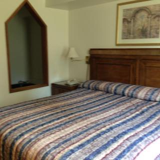 Bay Motel 2*